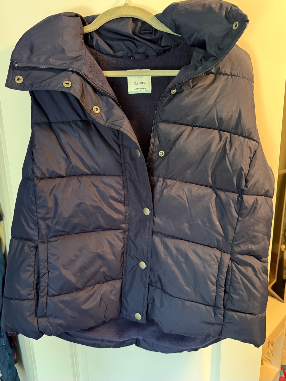 EUC Old Navy Women’s XL puffer vest Navy